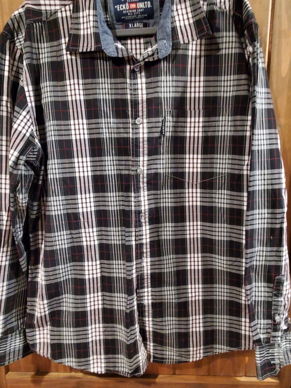 Ecko Unlimited Black, White & Red Plaid Long-Sleeve Button-Down Shirt